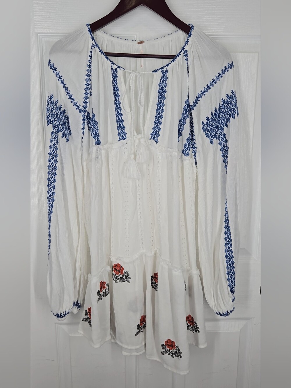 Free People Wild Horses Embroidered Mini Dress Medium White Blue Boho - Picture 7 of 15